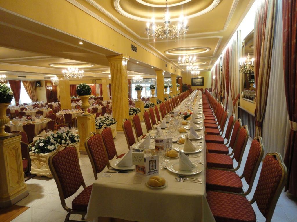 Hotel La Maruxina La Alameda de la Sagra Kültér fotó